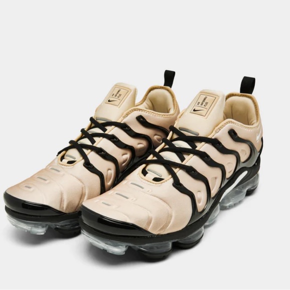 NWOT Mens Size 7.5 NIKE AIR VAPORMAX PLUS RATTAN / WHITE - Picture 4 of 7